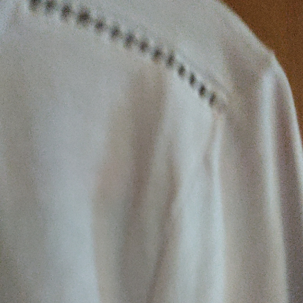Notations Classic White Tee With Eyelet Sleeves - Picture 5 of 8